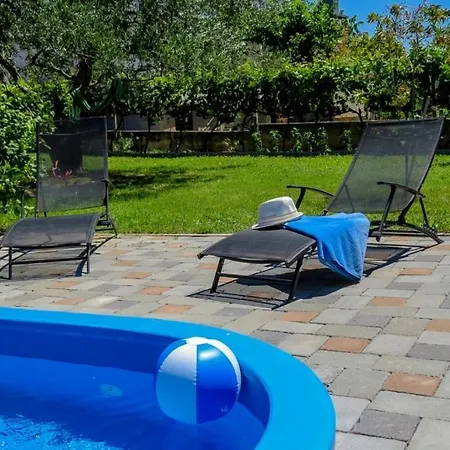 Studio With Pool Apartment Pakostane